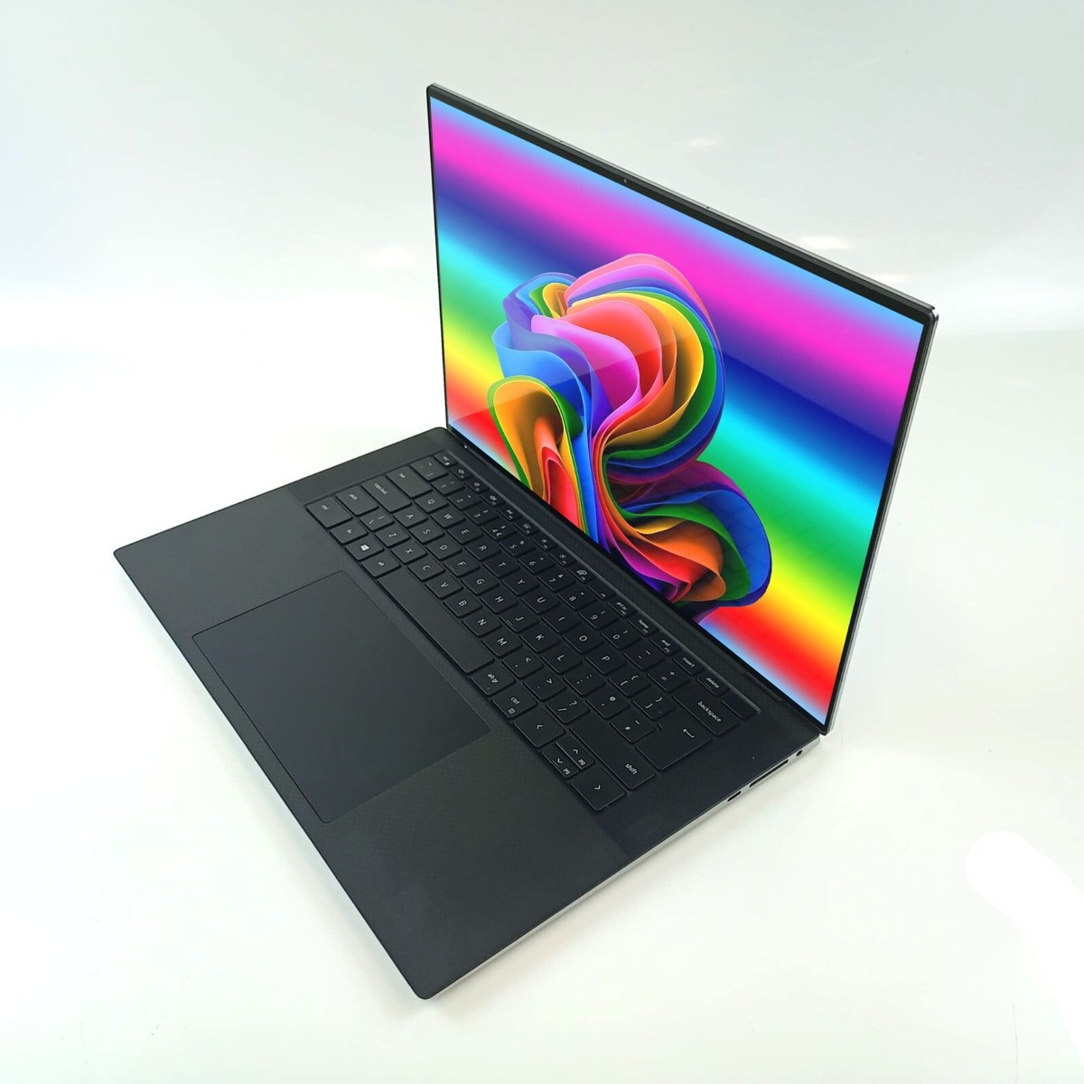 Dell 5550 Laptop 1TB SSD 32GB RAM 15.6