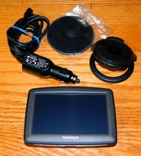 TomTom XL GPS Navigator Bundle U.S. / Canada Maps Works