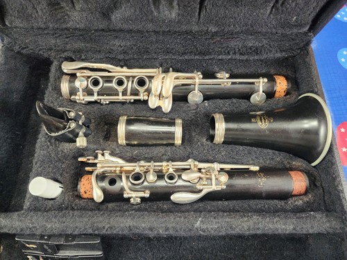 BUFFET CRAMPON E11 CLARINET