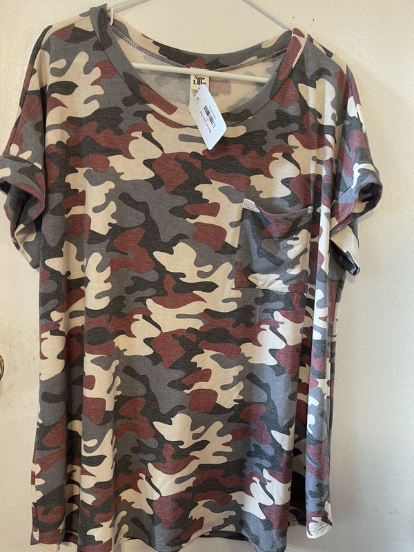 SEW IN LOVE Women’s T-Shirt Camouflage Short Sleeve  Neck Relaxed Fit Size XL