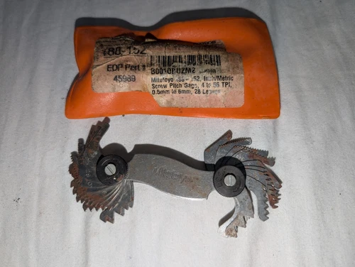 Mitutoyo 188-152 Screw Pitch Gage: 0.5mm to 6mm, 28 Leaves 4 To 56 TPI
