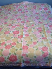 Vintage Blanket Bed Cover 74" x 89" Pink Ivory Cream Floral Pattern