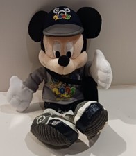 NWT 2005 10" Walt Disney World Mickey Mouse Bean Bag Tourist With Bag Plush