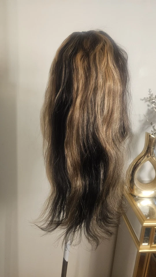 Peluca de encaje de cabello humano virgen 150 % con resaltador rubio marrón de 24" de alta calidad  Foto 2 de 4