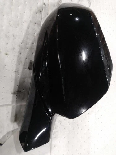 Used Right Door Mirror fits: 2019 Chevrolet Blazer power heated w/o integral tur