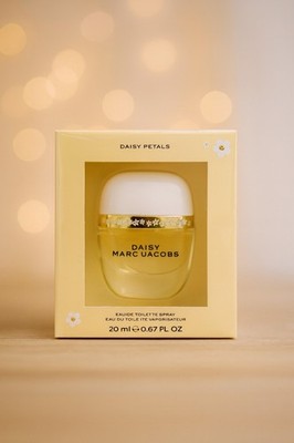 Marc Jacobs Daisy Eau De Toilette Perfume for Women 0.67 oz New In Box