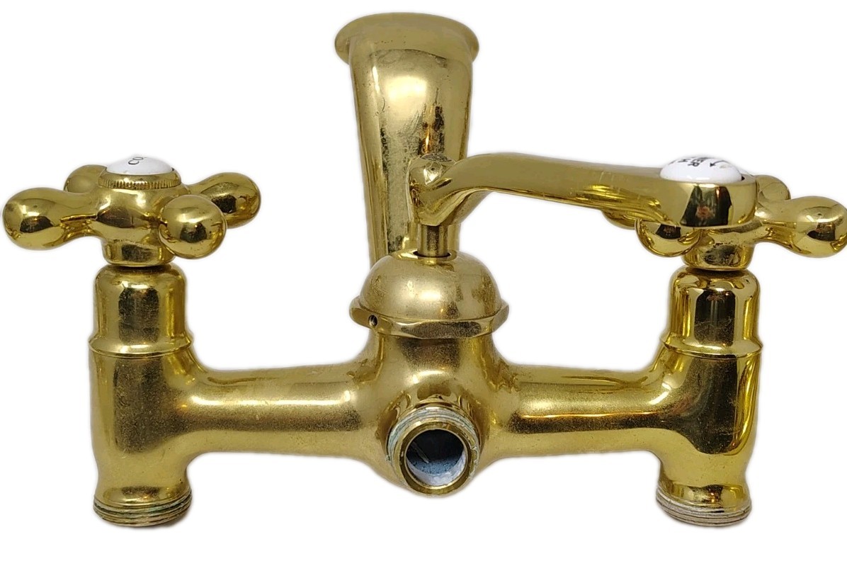 VTG Kingston Brass Freestanding Claw Foot Tub Faucet Shower Head Supply Line LOT