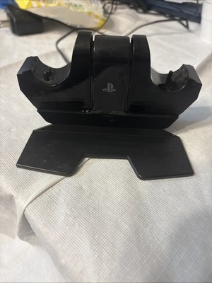 PS4 DualShock 4 Controller Official Charging Station Dock  CPFA141325-02
