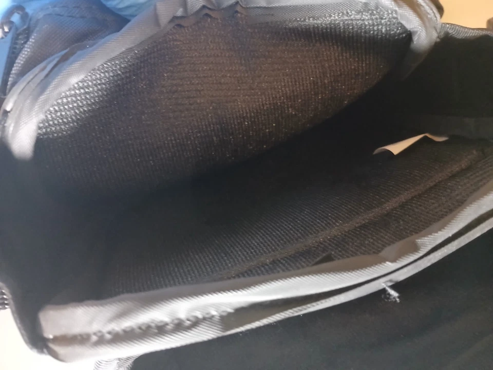 Radio Shack De Colección Radio Discman Cámara Portátil Accesorio Bolso Hombro con Correa Foto 3 de 4