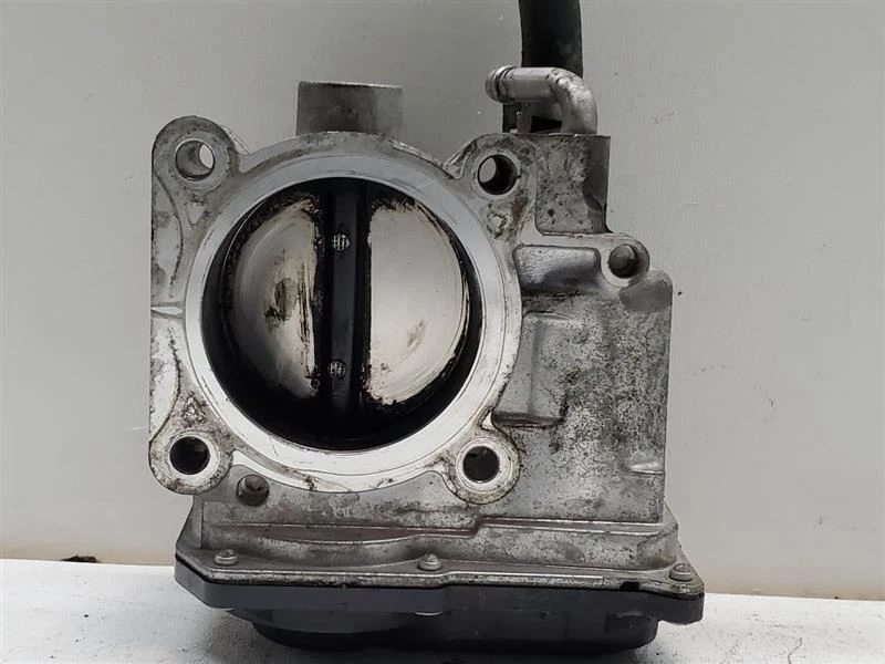 2008 Toyota Tacoma Throttle Body 2.7L 4 Cylinder 2TRFE Engine OEM - Image 4 of 4