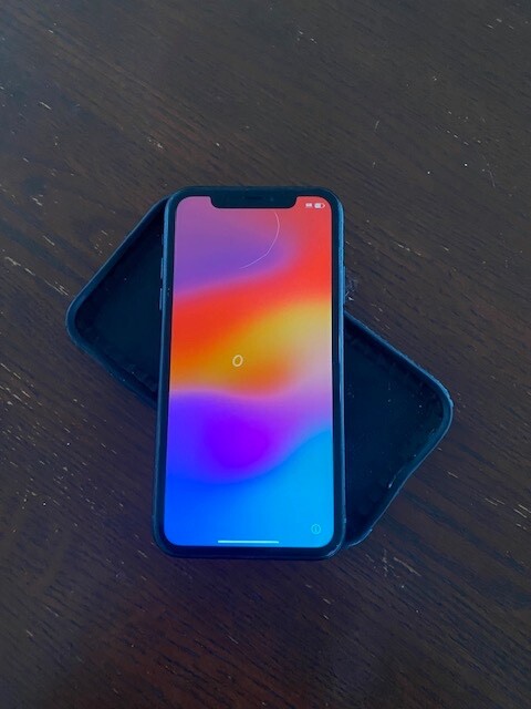 Apple iPhone XR - 128 GB - Black (Unlocked) (Single SIM) | eBay
