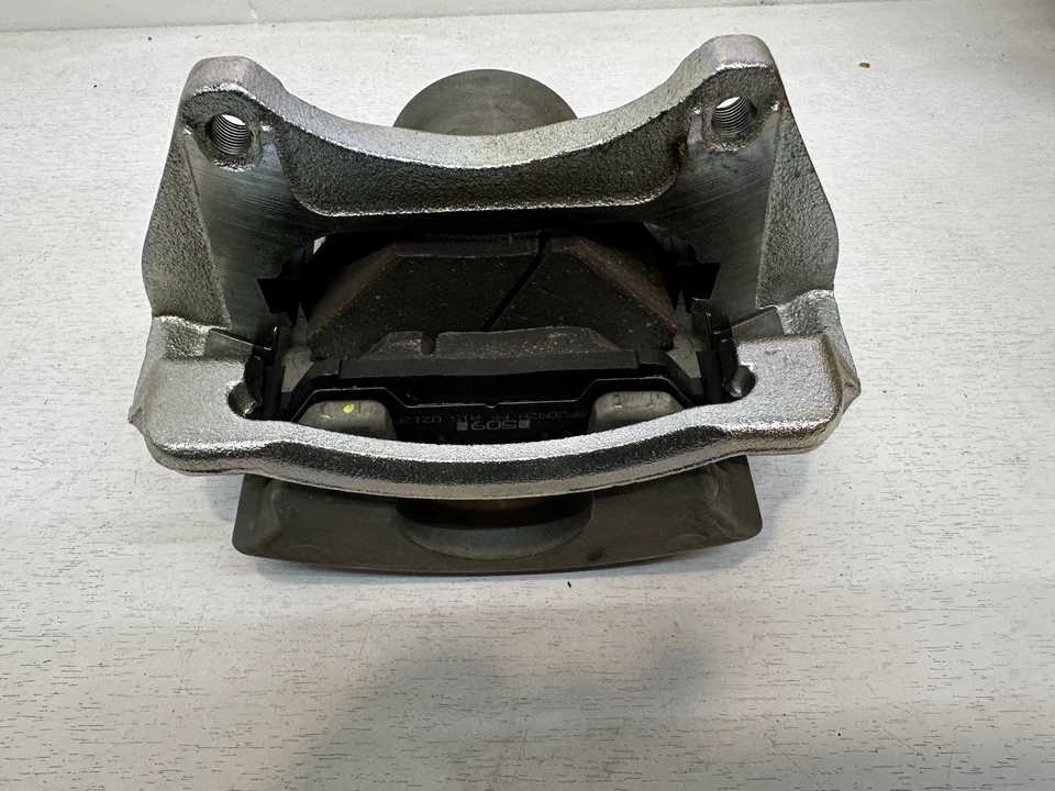 Conjunto de pinza de freno delantera derecha KIA OPTIMA 2012-13 PIEZA ORIGINAL # 58130-4C100 Foto 3 de 4