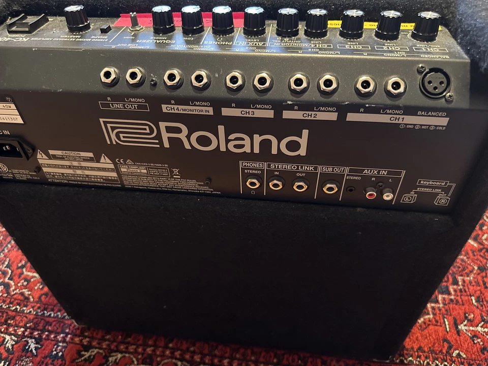 Roland KC400 keyboard amplifier - Image 2 of 3