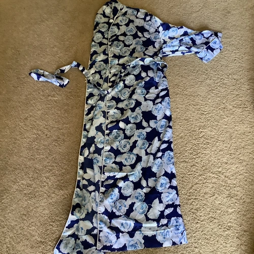 Robe vintage Christian Dior ceinturée bleue à fleurs