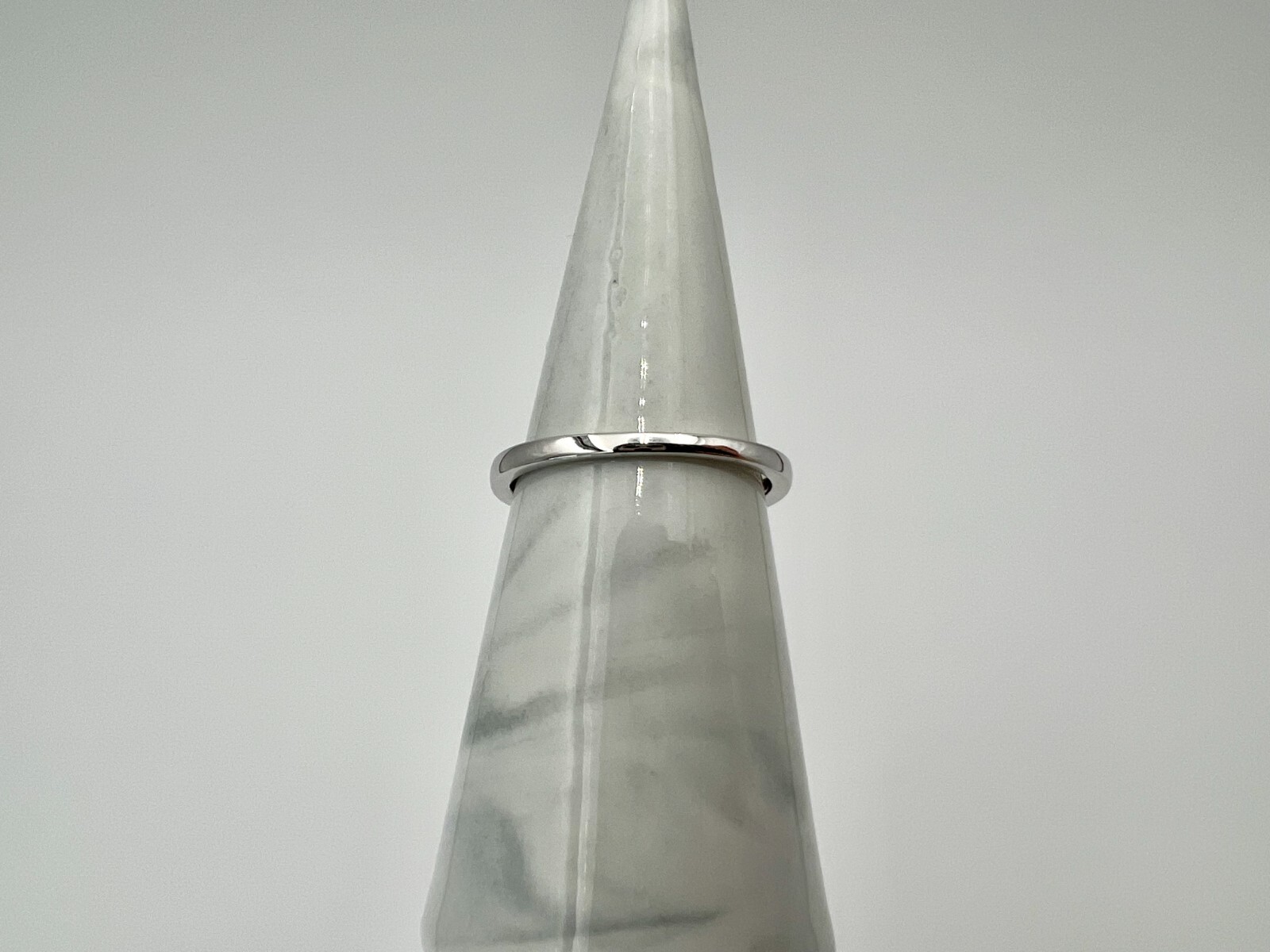 Sterling Silver Solitaire Ring - High-Quality 9mm… - image 3