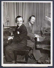 Con Maffie & Gene Lepique pianist HOUSE PARTY Old Time Radio show 1946 CBS PHOTO