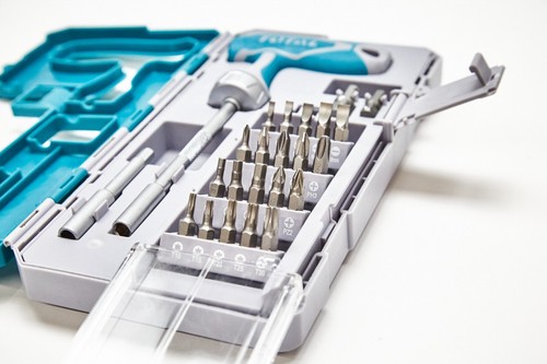 25-Piece T-Handle Wrench Set, Cr-V, Magnetic Bit Holders, Ratchet, Screwdriver - Picture 5 of 10