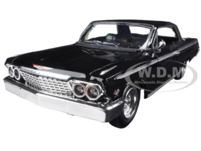 1962 CHEVROLET IMPALA SS BLACK 1/25 DIECAST MODEL CAR