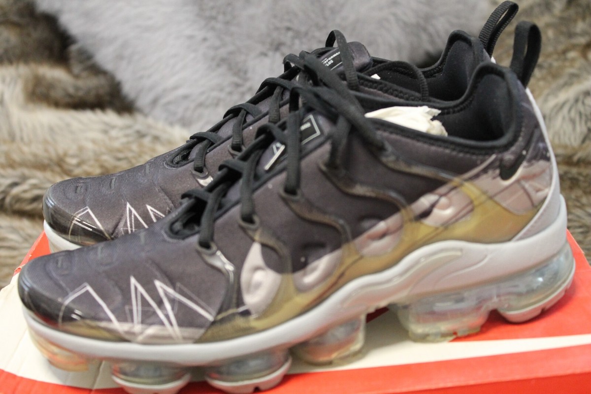 nike air vapormax plus la requin grey