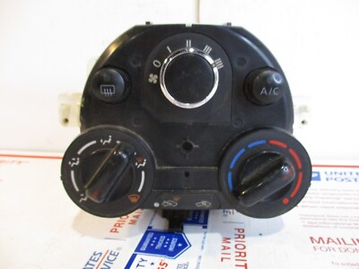   2015 NISSAN VERSA A/C HEATER CLIMATE CONTROL TEMPERATURE FAN REAR DEFROSTER