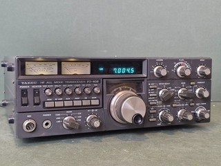 YAESU FT 102 HF ALL MODE TRANSCEIVER LINDARS RADIOS