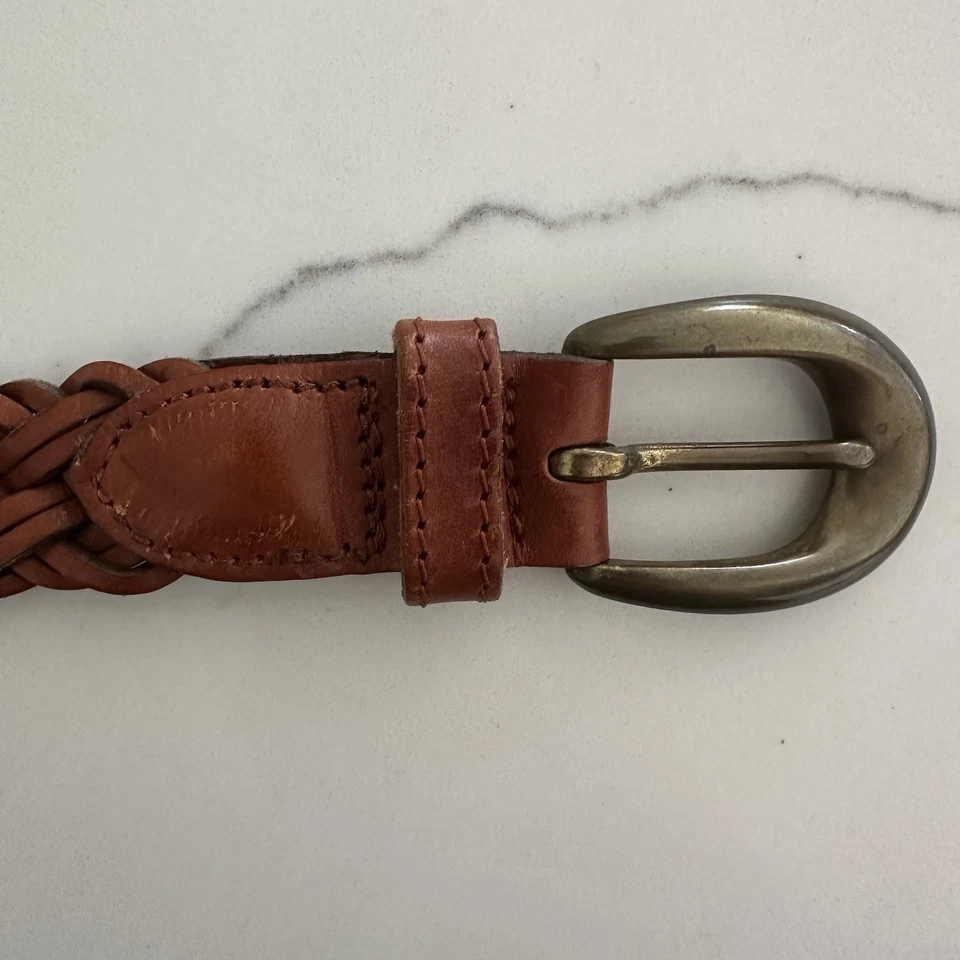 Cinto de couro trançado vintage Anthropologie fivela de latão marrom médio médio - Imagem 3 de 4