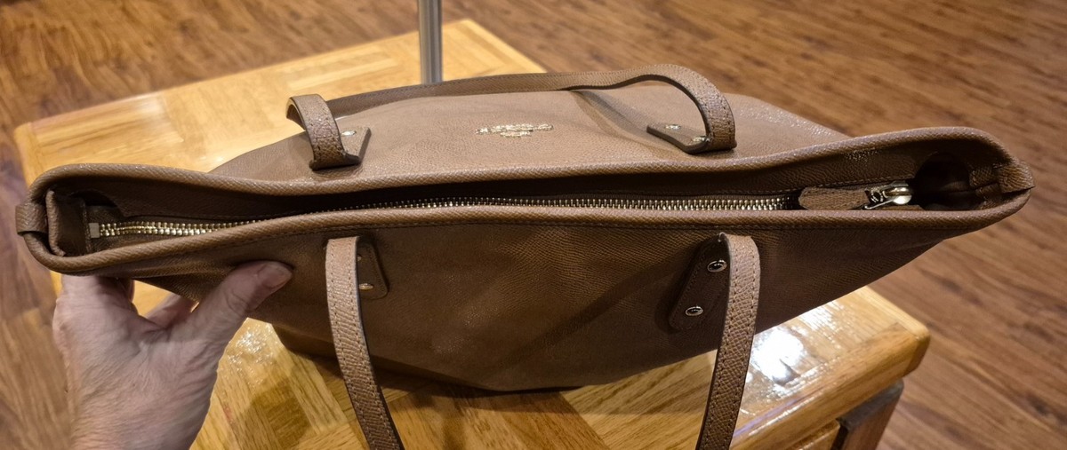 バッグ Vintage Coach Leather Tote Bag Brown COACH Vintage Dark Brown Leather Soho XL Tote Bag Made In USA 4082