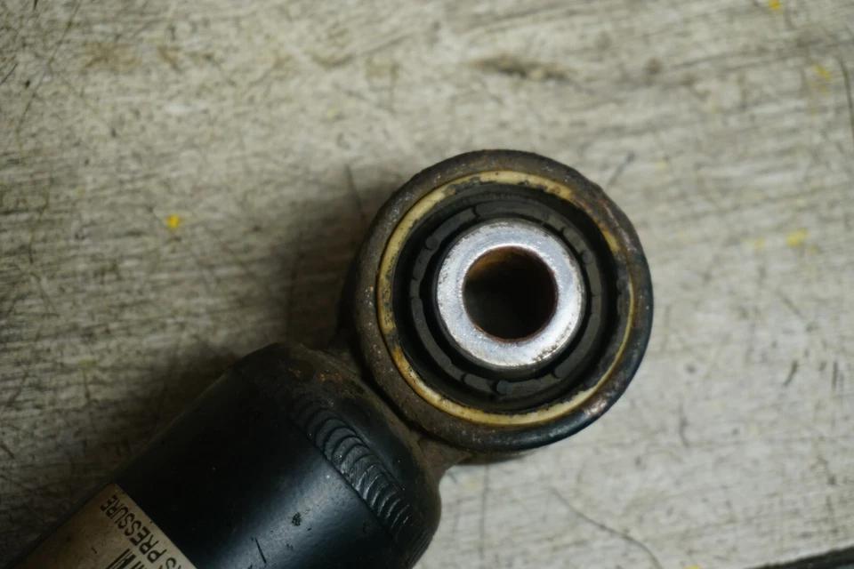 VOLKSWAGEN TIGUAN 2016-2017 SUV 2,0 L L4 gas amortiguador trasero sachs oem Foto 4 de 4