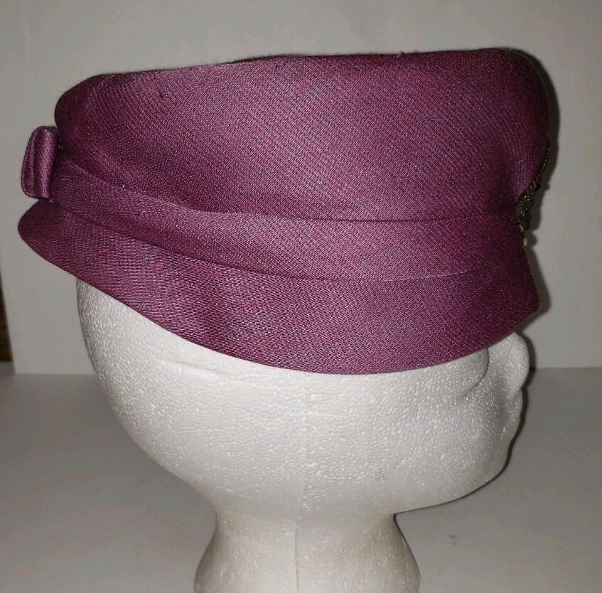 Vintage inspired purple hat with netting bow and faux pearls retro pill box look Lavender Purple fabric Beaded back bow Vintage 50s 60s  main image 3