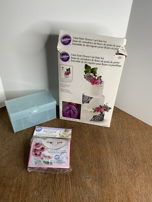 Wilton Gum Paste Flower Cut-Outs Flower Cutter Color Box Set Cake Decorating Lot