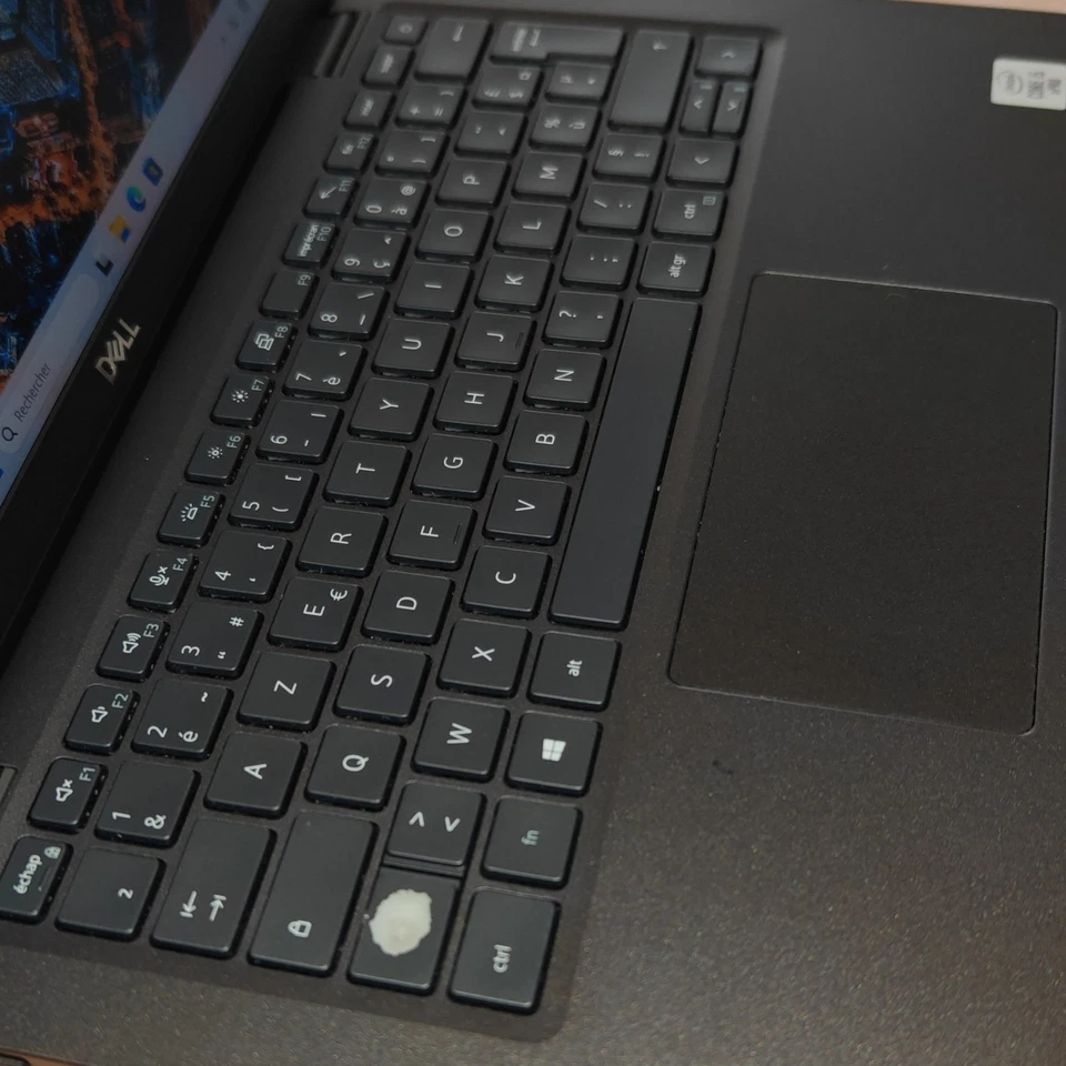 Dell Latitude 7410 · i5-10310U · 16GB · 256GB, photo 2 sur 5