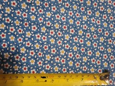 Cheerful blue daisy fabric material sewing cottage garden 44x56" floral