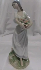 Lladro Retired 7704 Gardens of Athens Privilege Society 2004 MINT CONDITION, O.B
