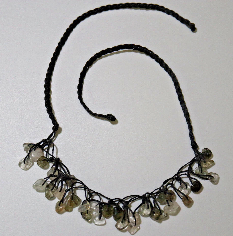 COLLAR CORDÓN TRENZADO NEGRO CON MÁS DE 40 PIEDRAS DE CUARZO RUTILADO PULIDO 14"-26" Foto 2 de 4