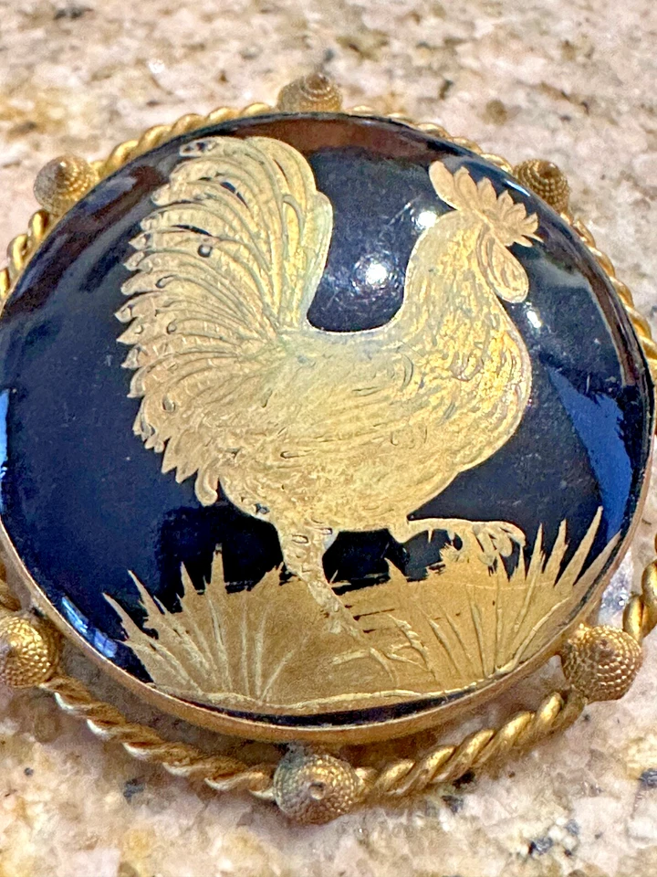 Broche estilo vintage con diseño de gallo, cuerda circular porcelana negra Foto 2 de 4