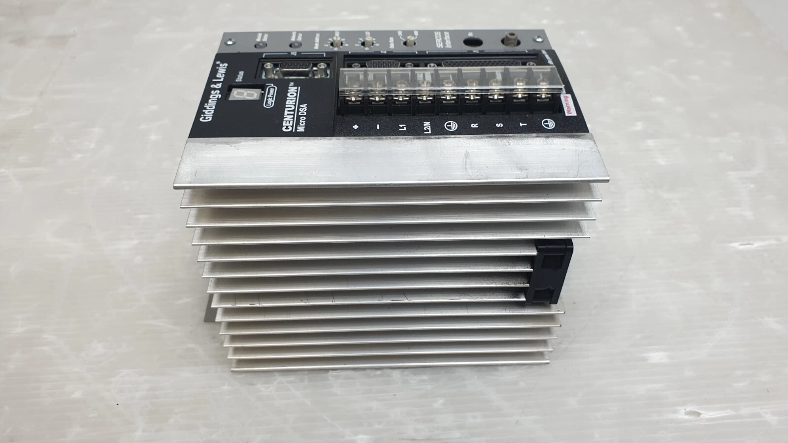 DSA-030-230-S from above with terminal strip and heat sink fins