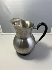 Vintage ONEIDA Custom 18/8 Stainless Steel Water Pitcher Made in Japan MCM Decor
