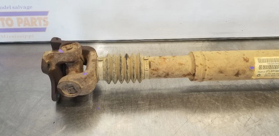 17 DODGE RAM 3500 6.7L FRONT DRIVE SHAFT - Image 3 of 4