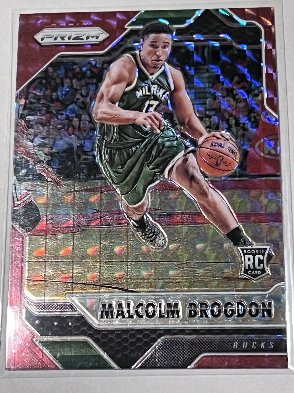 2016-17 Panini Mosaic Malcolm Brogdon Red Prizm  #65 RC Milwaukee Bucks