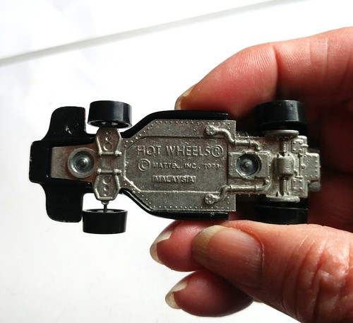 VINTAGE 1973 MALAYSIA HOT WHEELS MALIBU GRAND PRIX CAR - Picture 7 of 7