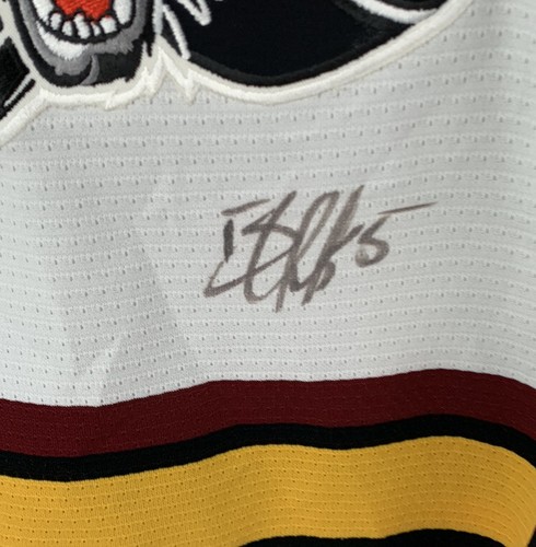 Chicago Wolves Jersey AHL Hockey Sewn Made in Canada Team Logo Men’s Small - Picture 11 of 11