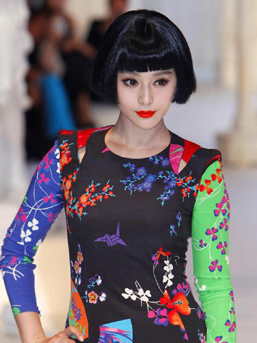 【関税&送料込み】Versace Multicolor Dress With Pointed Co 関税&送料込み】Versace Multicolor Dress With Pointed Co s