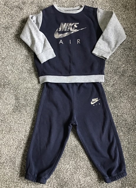 boys nike tracksuit age 5