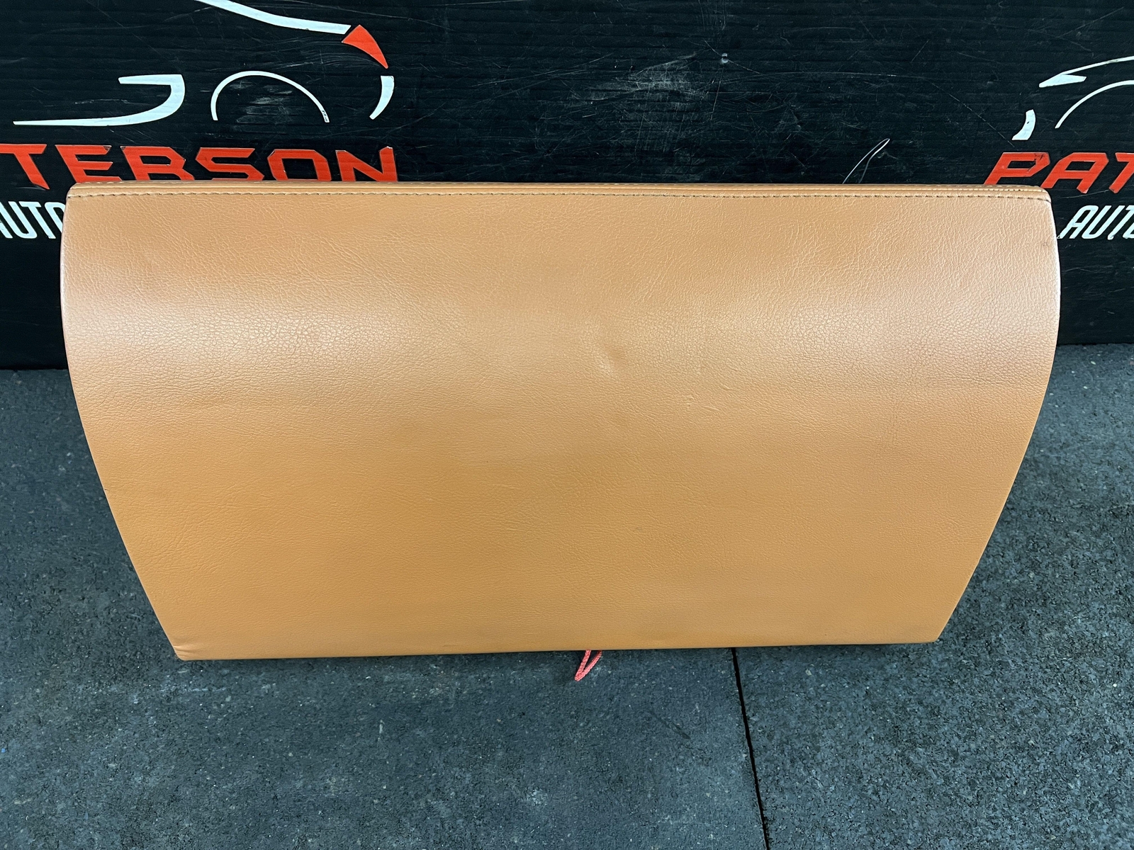 03-08 MASERATI QUATTROPORT GLOVE BOX STORAGE COMPARTMENT BROWN