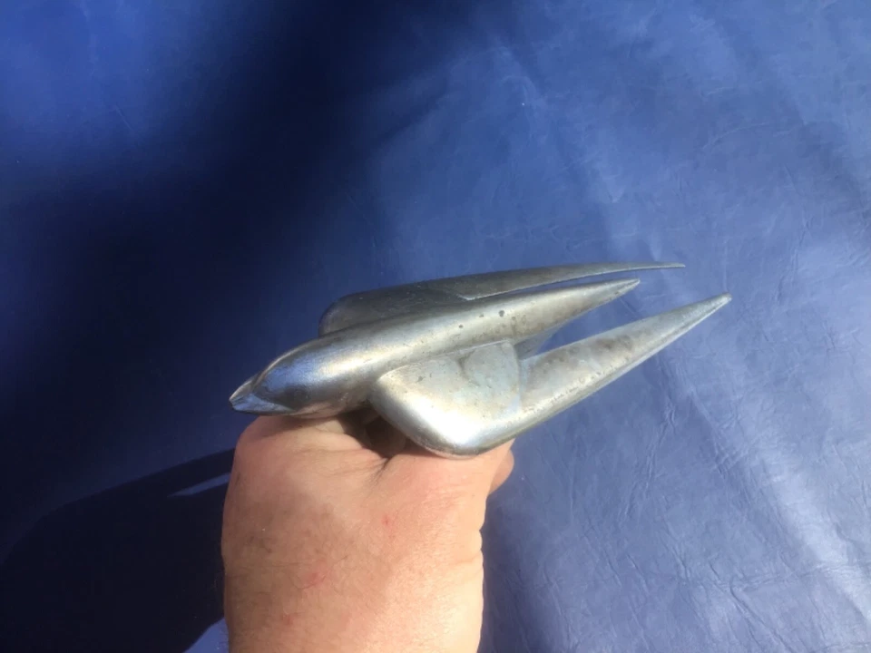 Oldsmobile 1933 capó adorno Olds cromo moldura original usado Foto 3 de 4