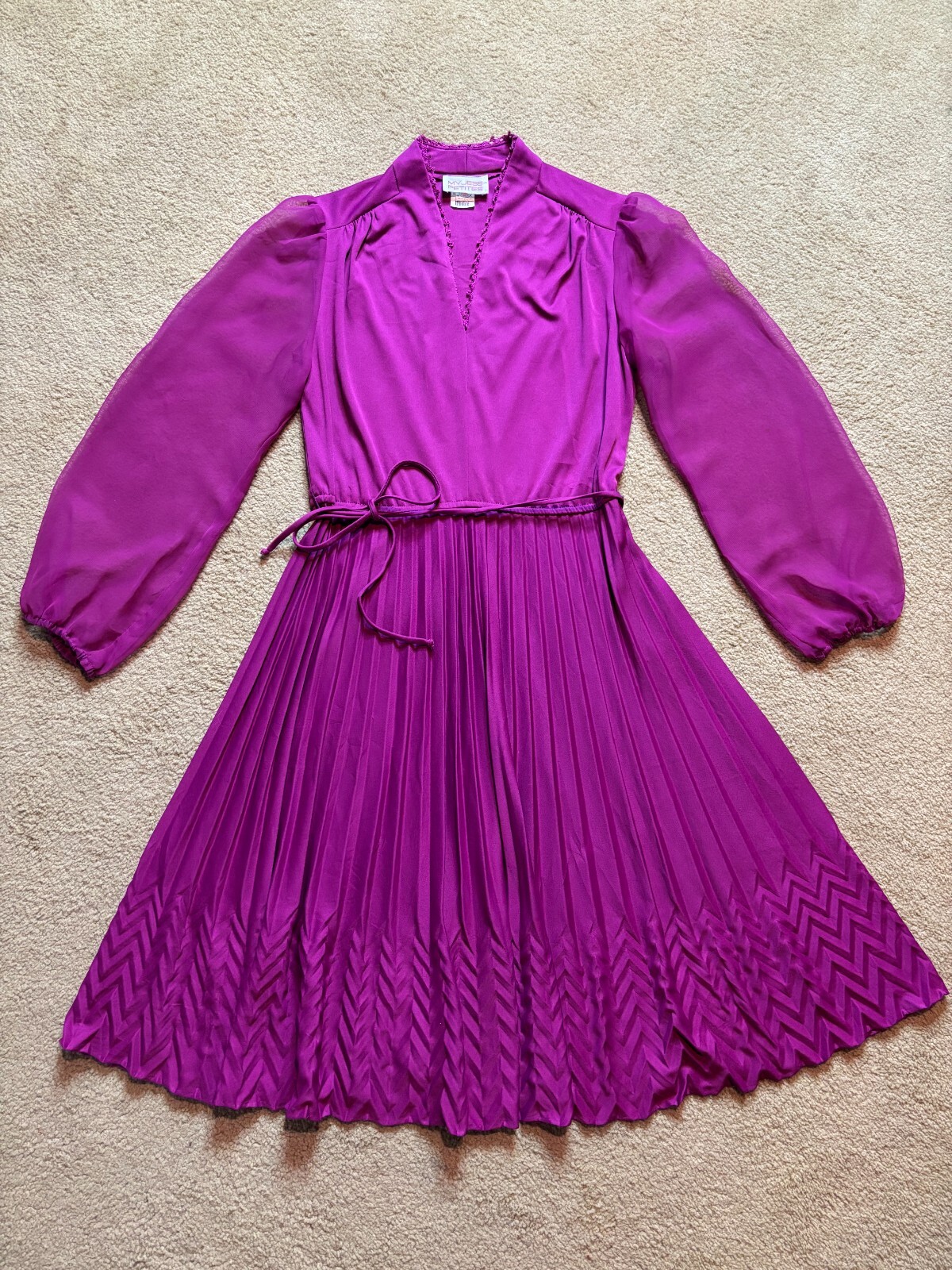 Picture 3 of 11