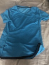 Adidas Women’s Gym T Shirt Medium