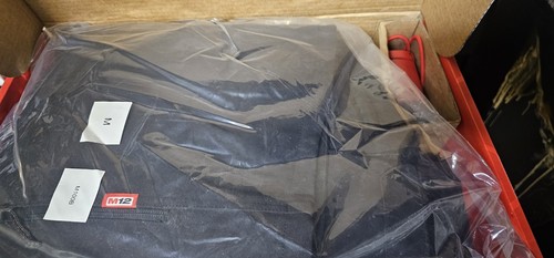 Milwaukee M100B-21M Men's Medium M12 12V Tough Shell Black Heated Jacket Kit - Photo 7/9