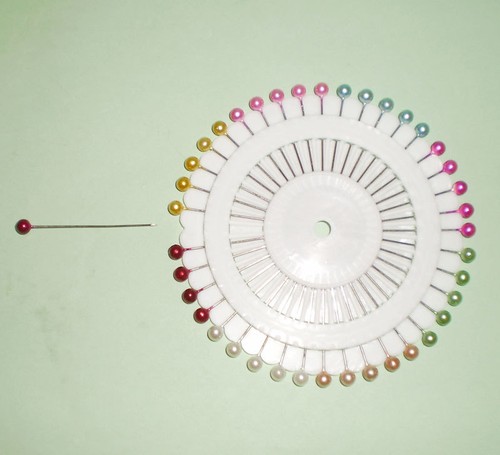 480 Assorted color sewing faux pearl round head w/ pin cushion corsage pins - Picture 4 of 4