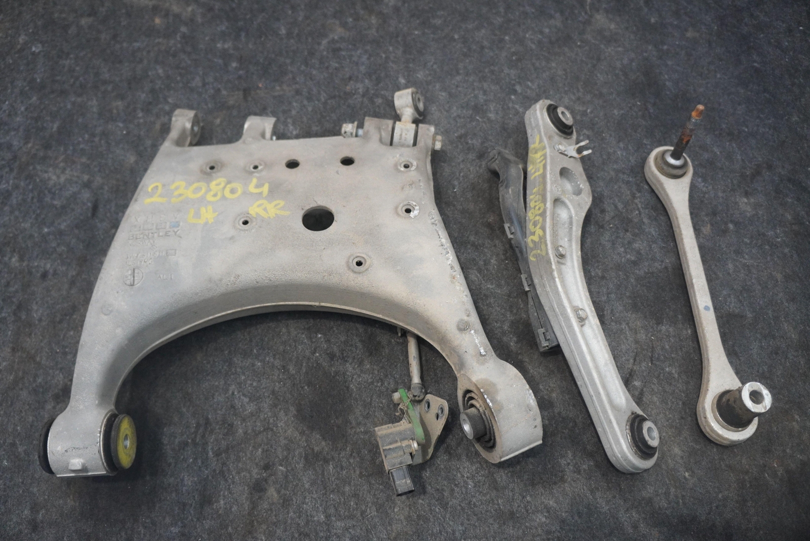 Set Rear Suspension Left Control Arm 3W7511511 OEM Bentley Continental GTC 2016